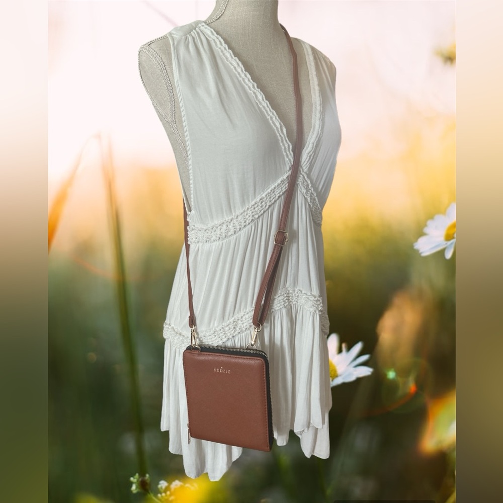 🌻Kedzie Best Little Bag in Saffiano Vegan Leather Crossbody bag in Chesnut